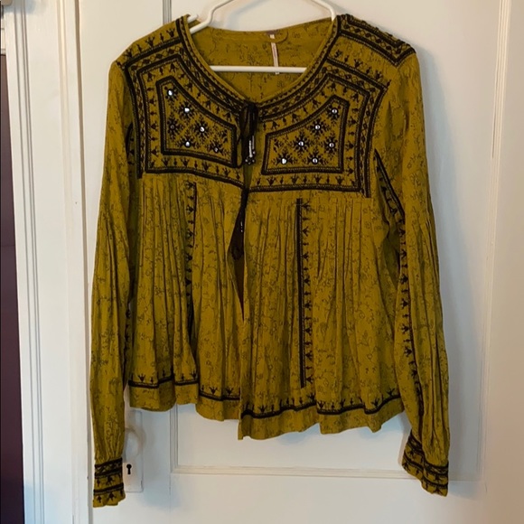 Free People Tops - Free People embroidered light jacket/over shirt